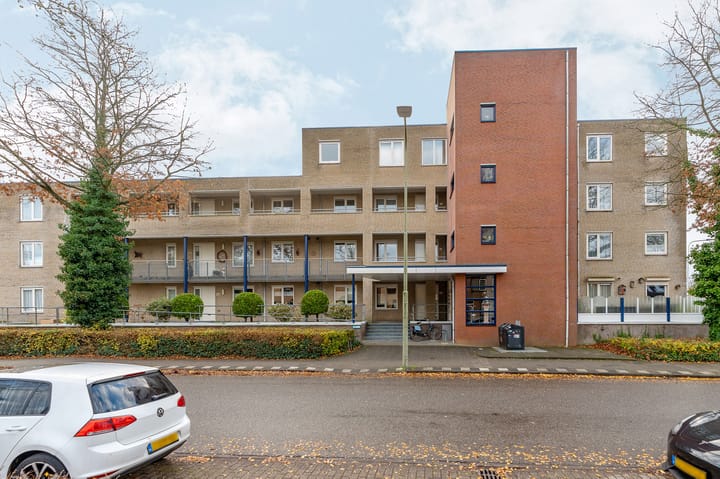 Foto 3 van Bernstein 64