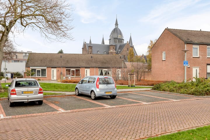 Photo 36 of Mauritsstraat 53