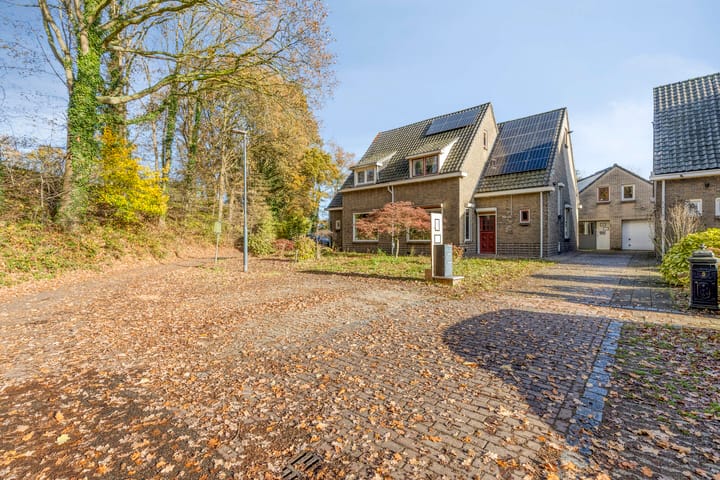 Photo 1 of Schellingstraat 3