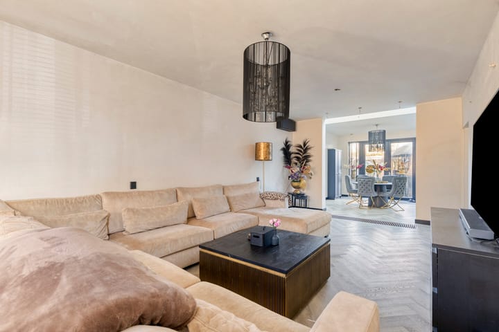 Photo 5 of Schellingstraat 3