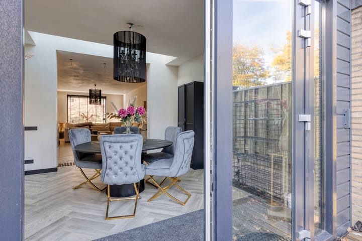 Photo 9 of Schellingstraat 3