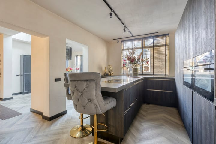 Photo 13 of Schellingstraat 3