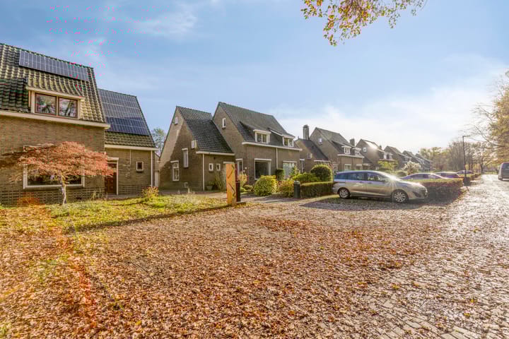 Photo 42 of Schellingstraat 3