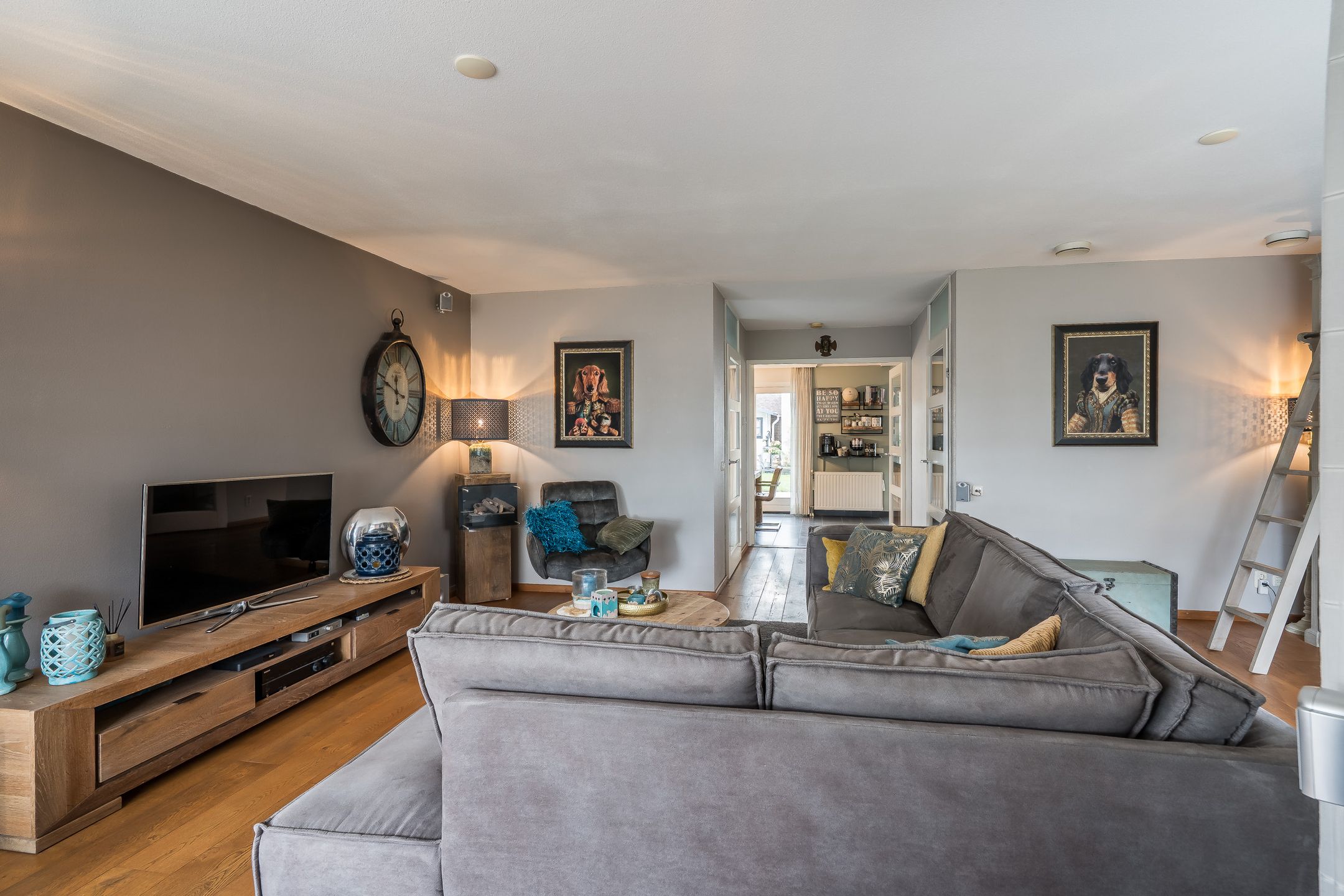 Foto 9 van Kerneel 7