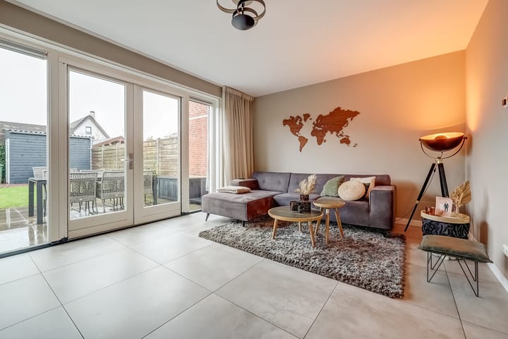 Photo 5 of Oranje zegge 13