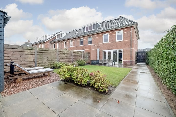 Photo 28 of Oranje zegge 13