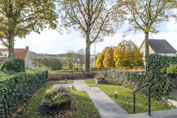 Pastoor Steinbuschstraat 9