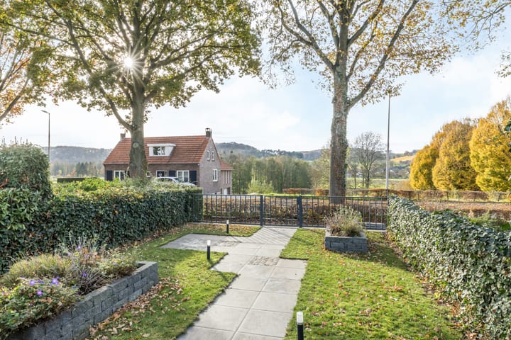 Photo 21 of Pastoor Steinbuschstraat 9