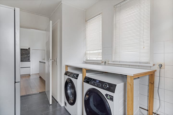 Photo 11 of Oosterstraat 8