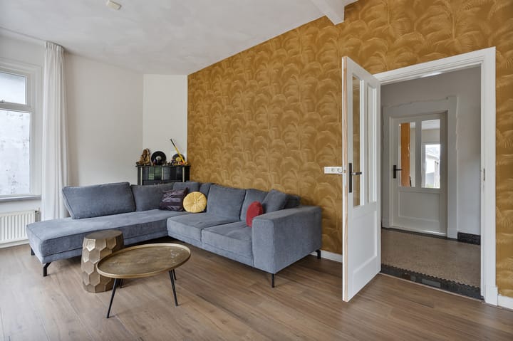 Photo 12 of Oosterstraat 8