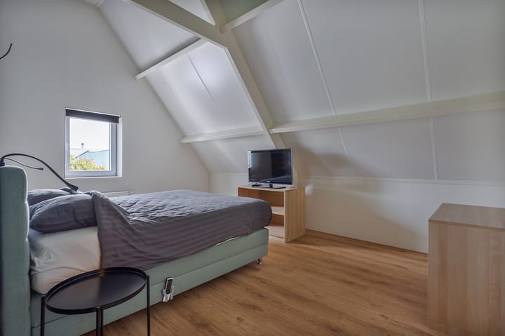 Photo 15 of Oosterstraat 8