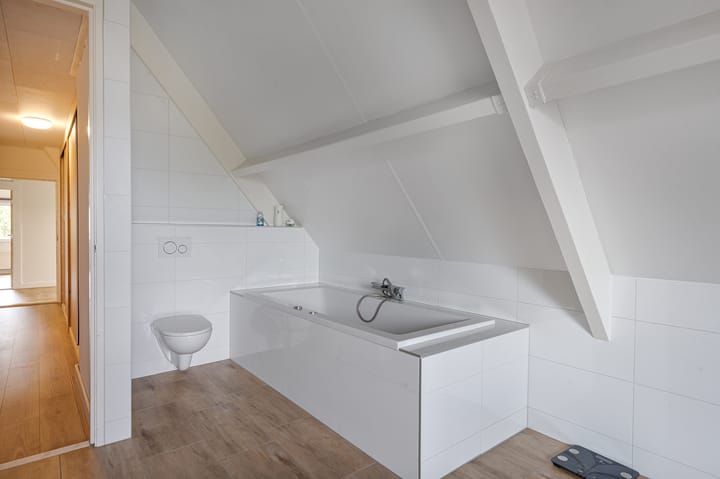 Photo 19 of Oosterstraat 8