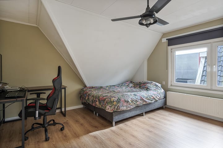 Photo 20 of Oosterstraat 8