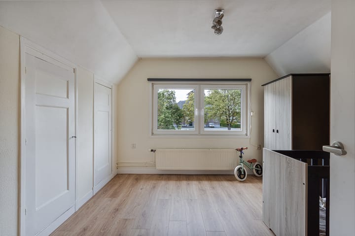 Photo 22 of Oosterstraat 8