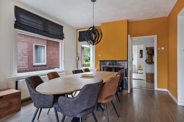 Photo 2 of Oosterstraat 8