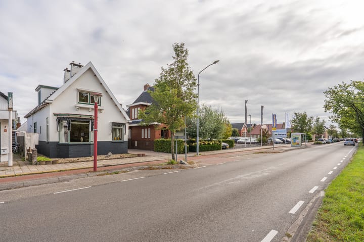 Photo 31 of Oosterstraat 8