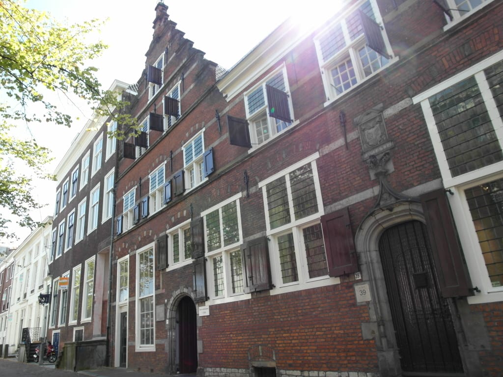 Bekijk foto 1 van Oude Delft 37