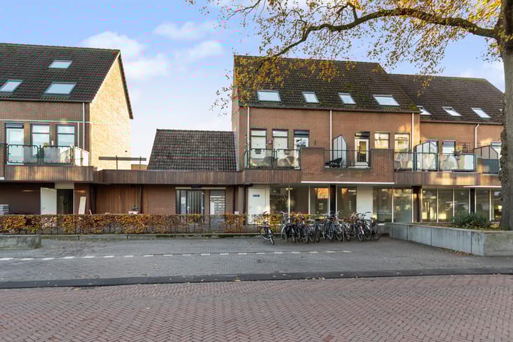 Photo 6 of Stuijvenburchstraat 117