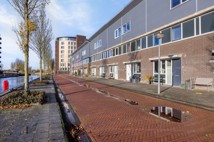 Foto 33 van Steenwijkerdiep 64-A