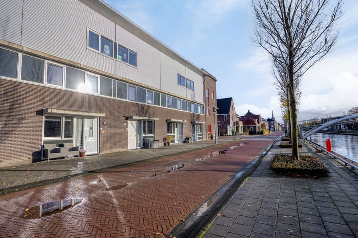 Foto 36 van Steenwijkerdiep 64-A