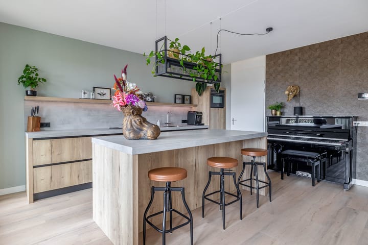 Foto 8 van Hertog Jan II Laan 42-A