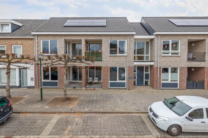 Foto 25 van Hertog Jan II Laan 42-A