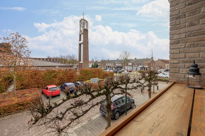 Foto 26 van Hertog Jan II Laan 42-A