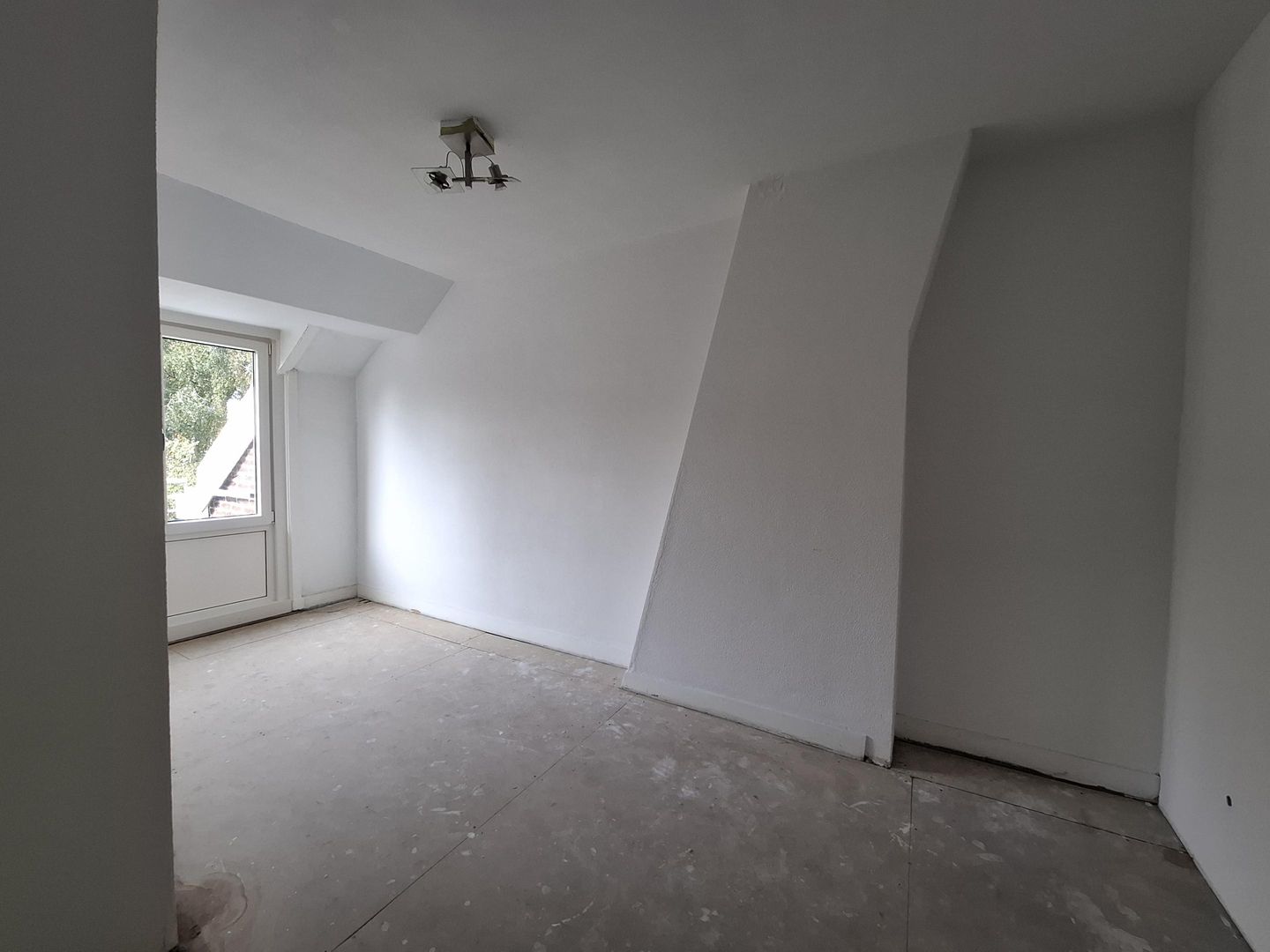 Photo 14 of Deensestraat 37-C