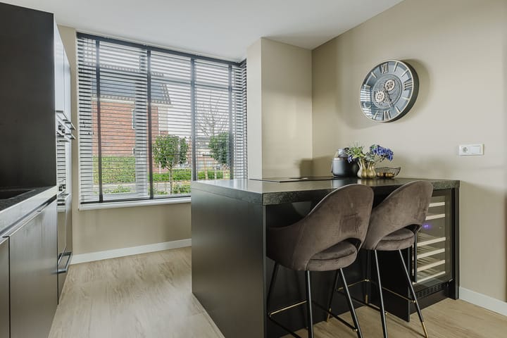 Foto 10 van Ruitenheerhof 12