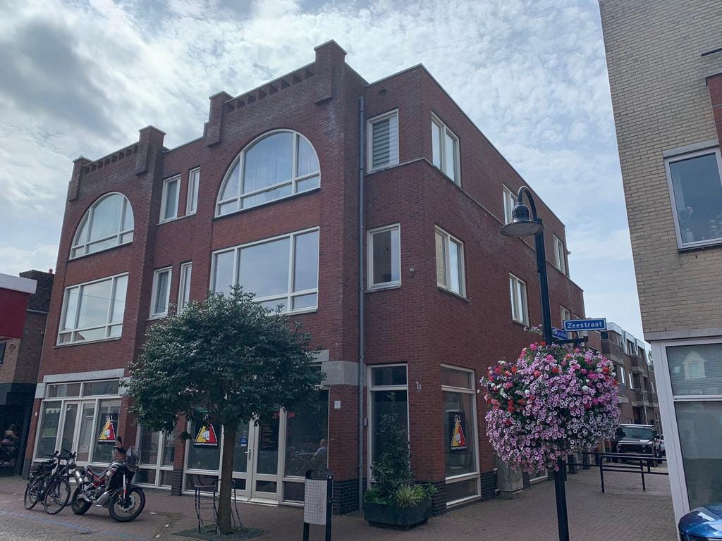 Photo 1 of Zeestraat 12-D