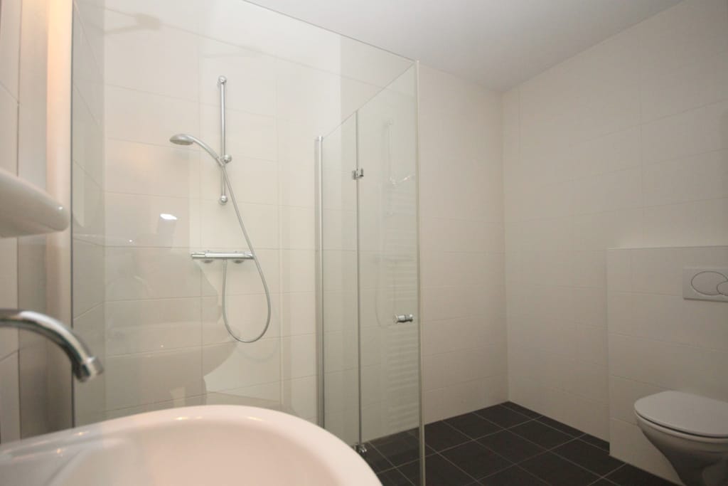 Photo 7 of Zeestraat 12-D