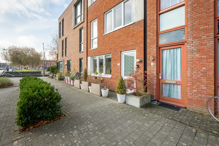 Photo 4 of Piraeushaven 20