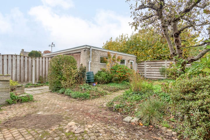 Photo 35 of Vincent van Goghlaan 20