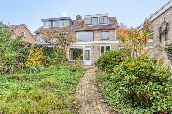 Photo 37 of Vincent van Goghlaan 20