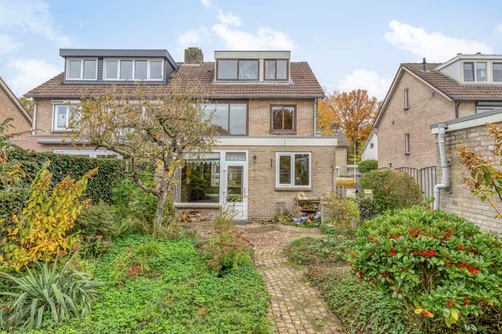 Photo 38 of Vincent van Goghlaan 20