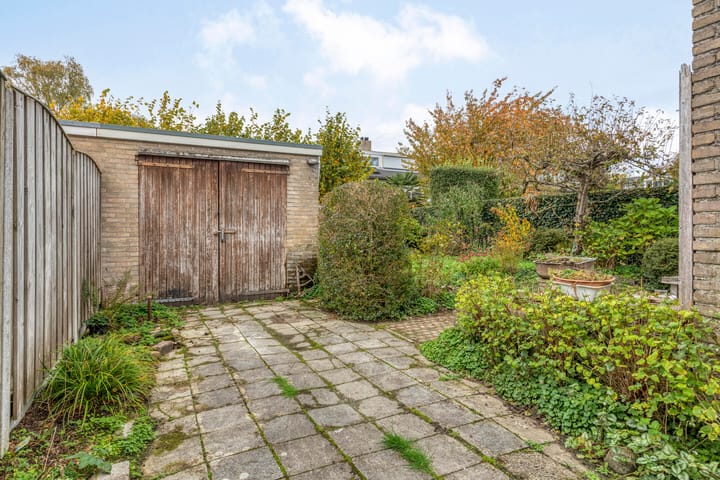 Photo 42 of Vincent van Goghlaan 20