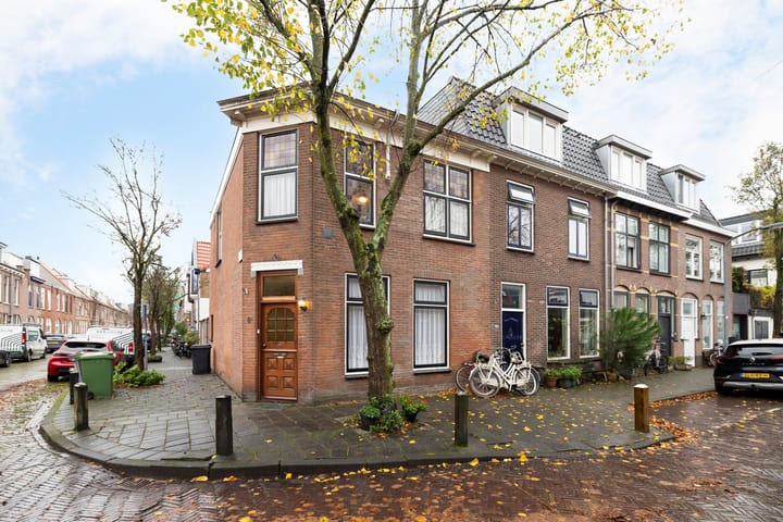Photo 1 of Atjehstraat 8-A