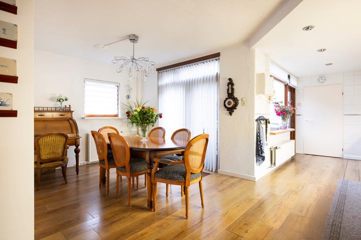 Photo 14 of Atjehstraat 8-A