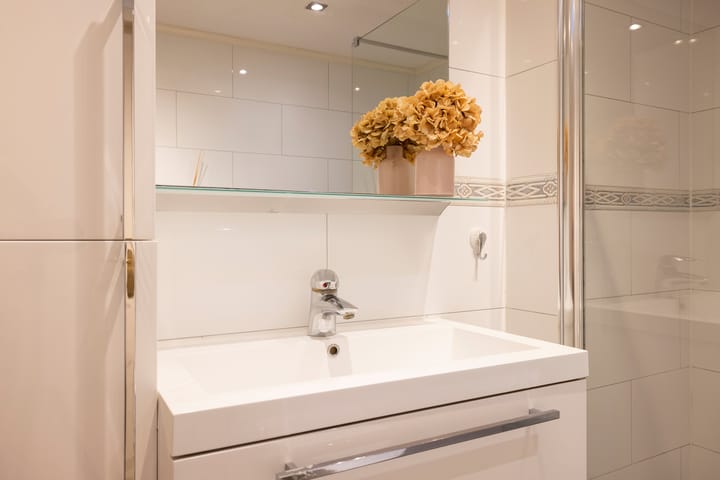 Photo 29 of Atjehstraat 8-A