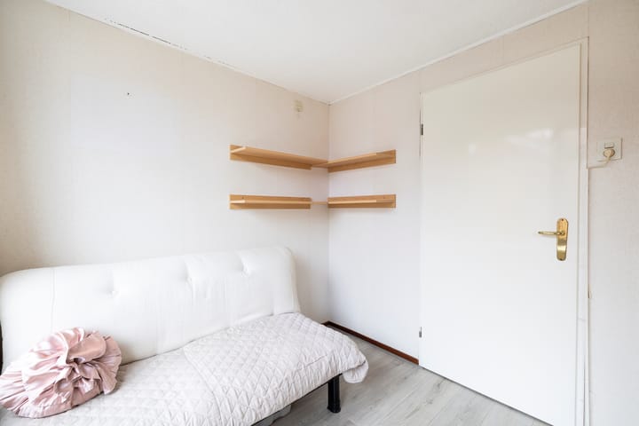 Photo 33 of Atjehstraat 8-A