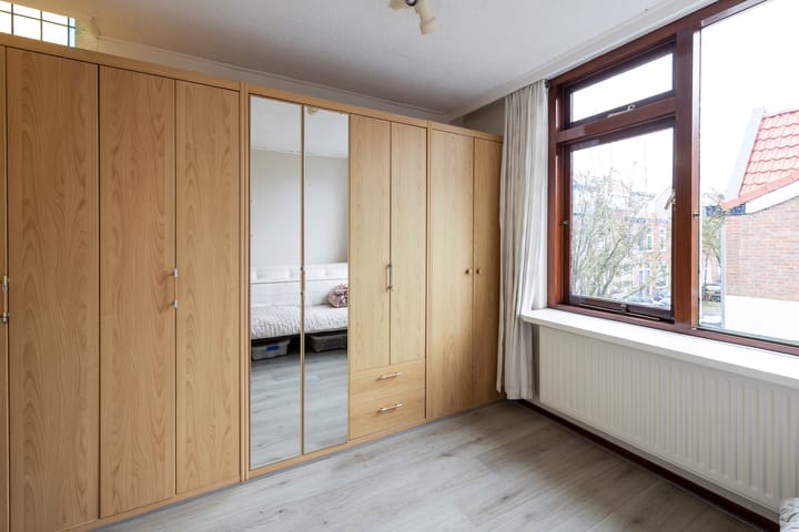 Photo 35 of Atjehstraat 8-A