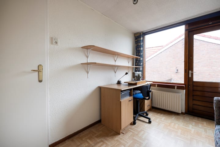 Photo 37 of Atjehstraat 8-A