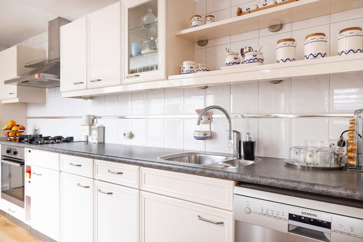 Photo 20 of Atjehstraat 8-A