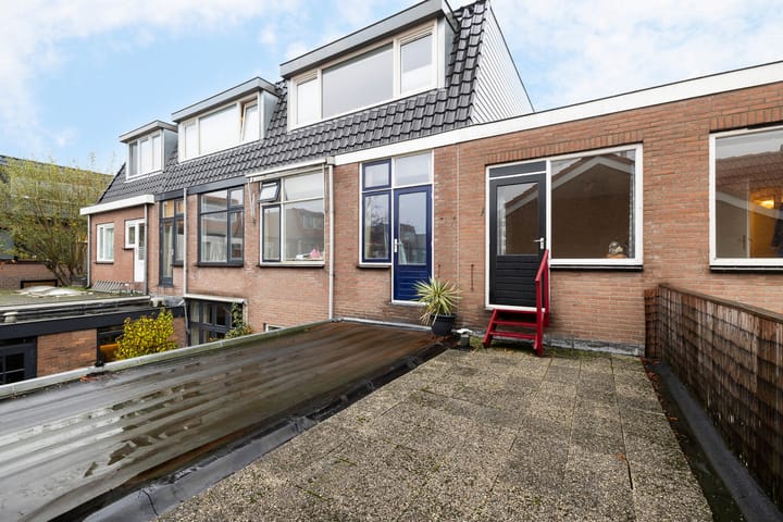 Photo 39 of Atjehstraat 8-A