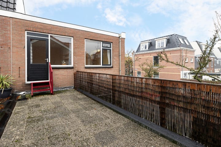 Photo 40 of Atjehstraat 8-A