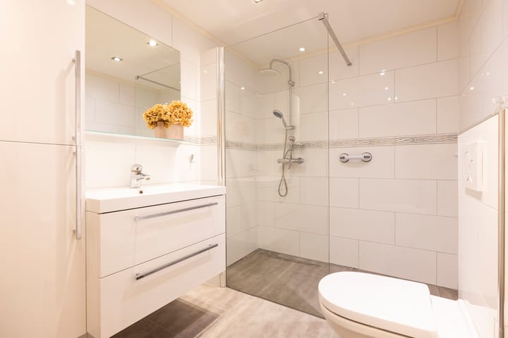 Photo 30 of Atjehstraat 8-A