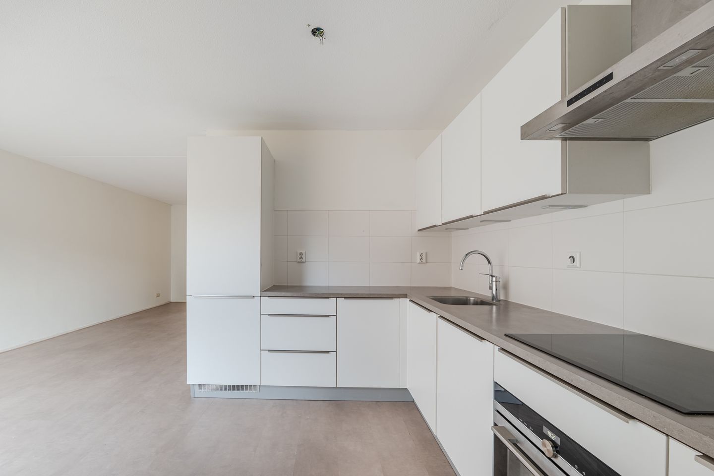 Photo 14 of Grasland 64