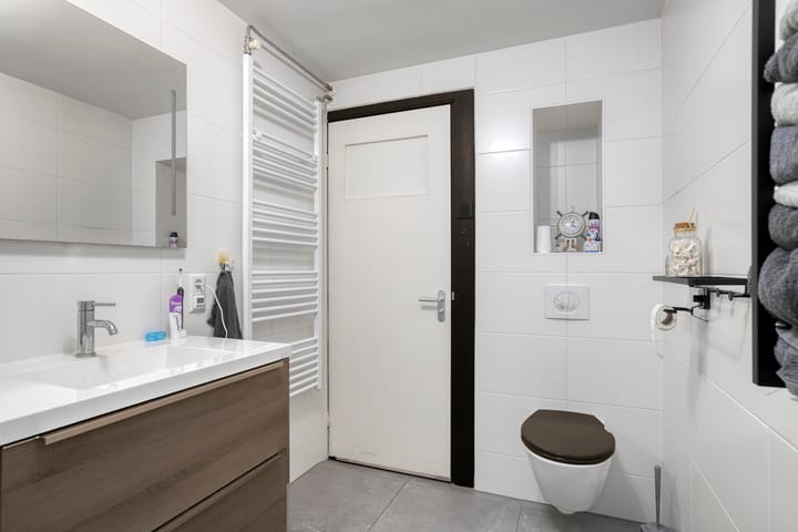 Photo 19 of Spilbergenstraat 16