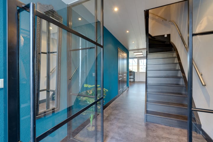 Photo 4 of Meeuwstraat 92