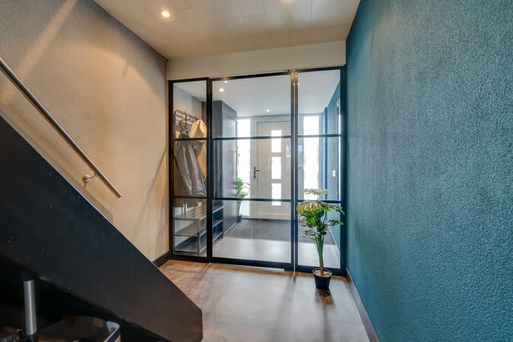 Photo 5 of Meeuwstraat 92